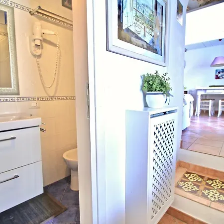 Holidaycasa Manu Nuova E Con Vista Mare Appartement *